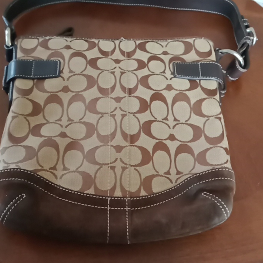COACH Signature Brown Jacquard Leather - Picture 2 of 8